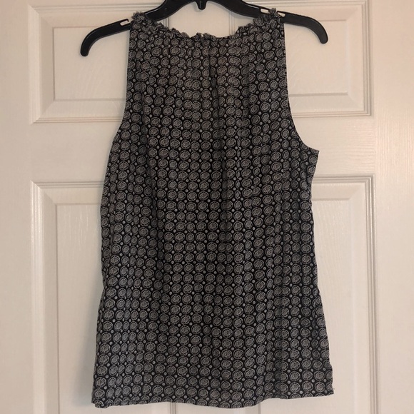 Ann Taylor LOFT Black and White Patterned Top Summer - Picture 3 of 5